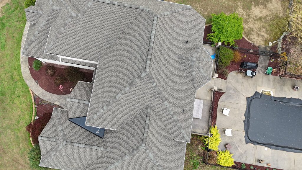 Asphalt shingle roofing example by Grace Family Roofing.